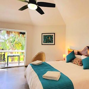 Deluxe Triple Room Sea View